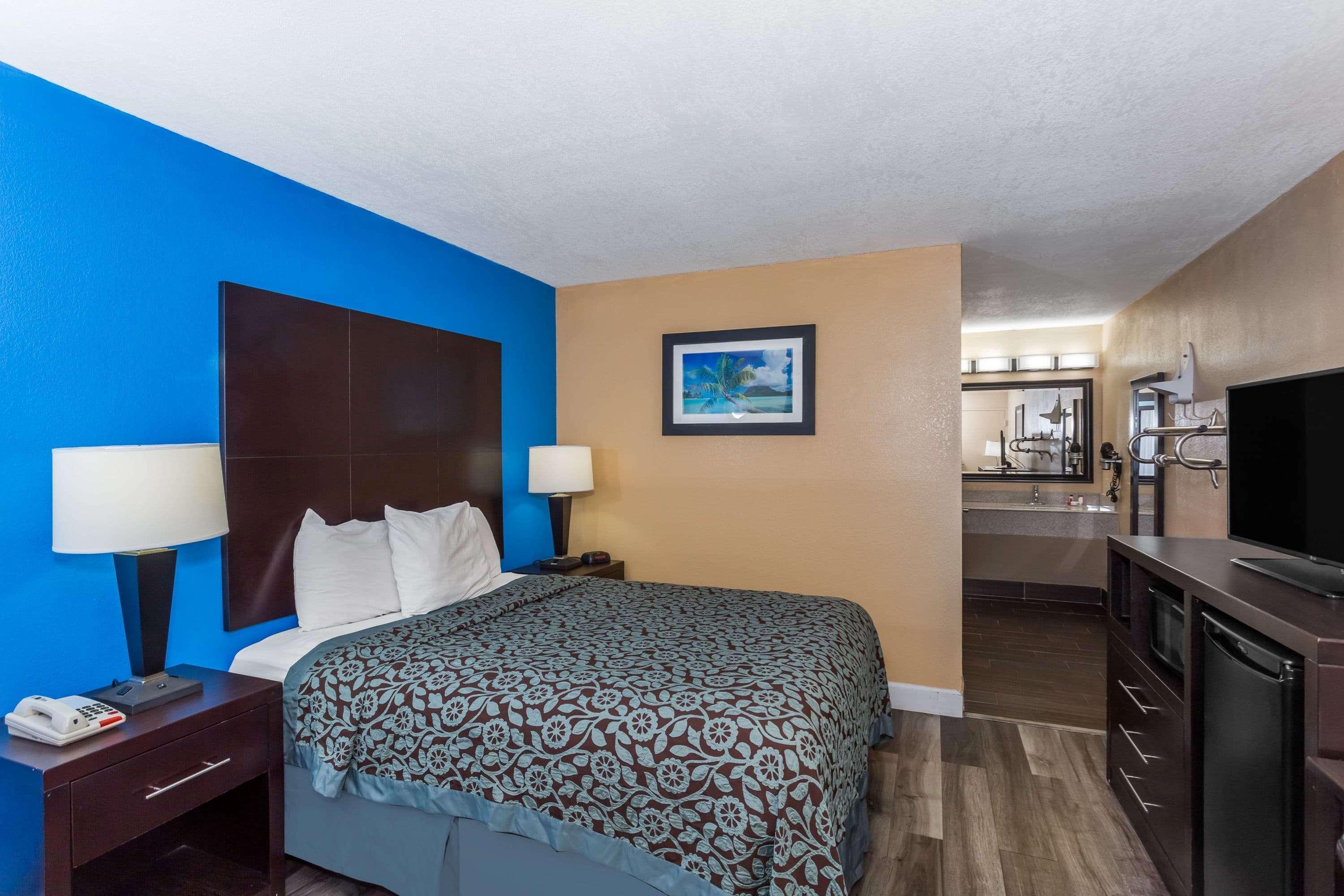 Days Inn By Wyndham Sarasota Bay Luaran gambar