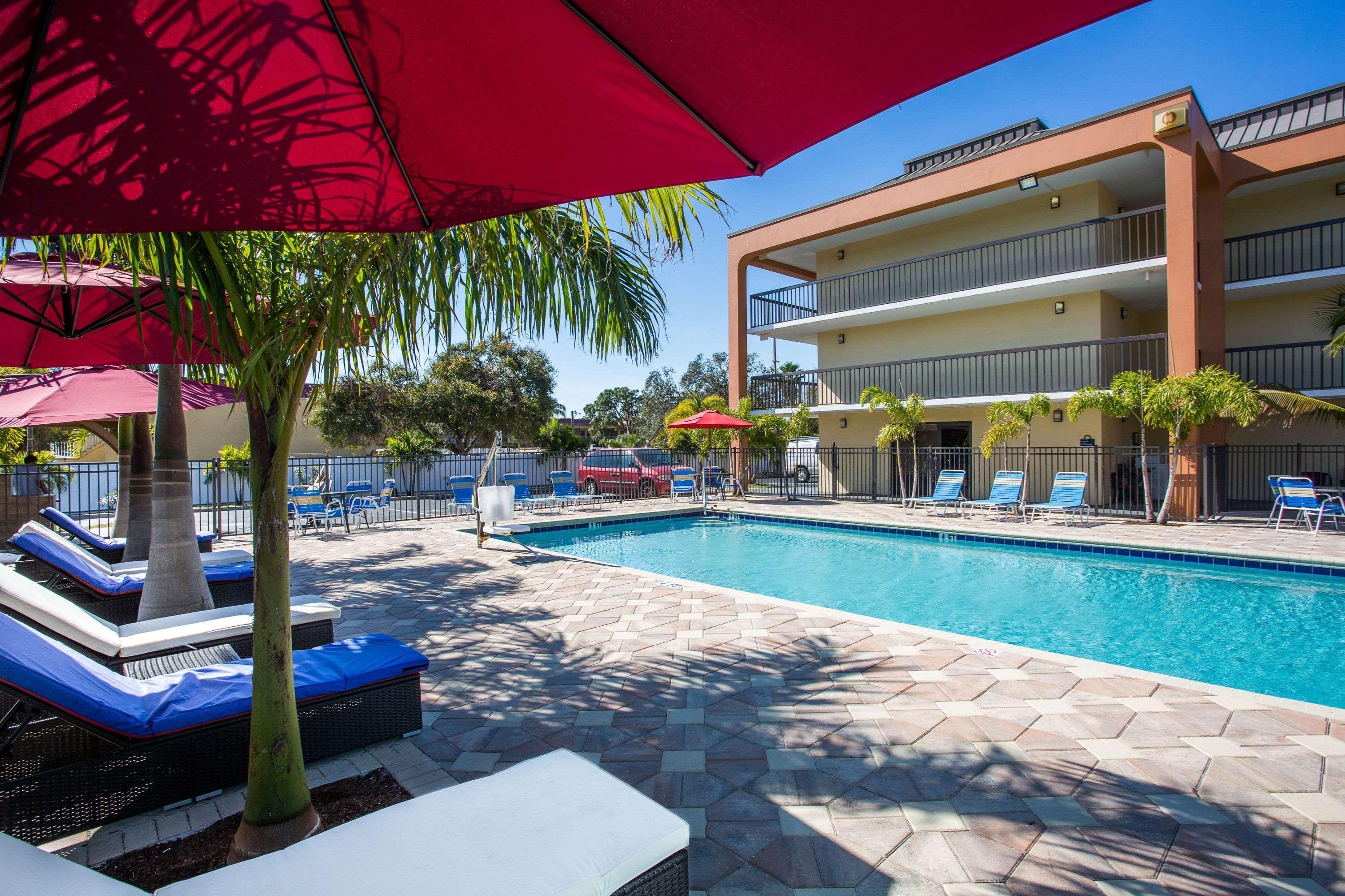 Days Inn By Wyndham Sarasota Bay Luaran gambar