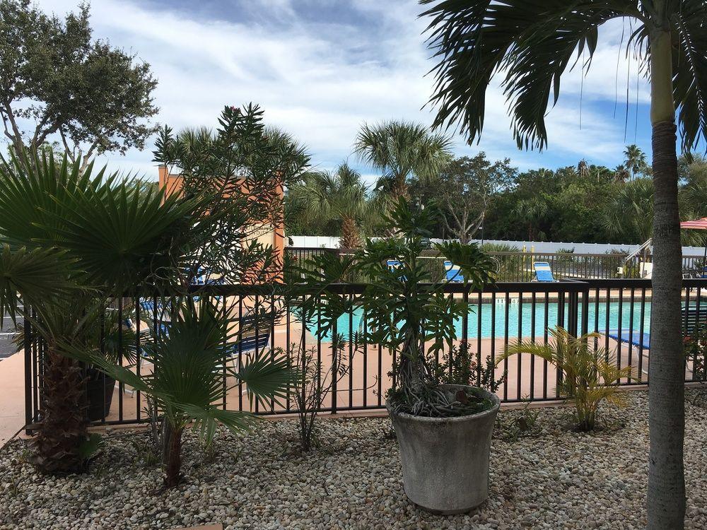 Days Inn By Wyndham Sarasota Bay Luaran gambar