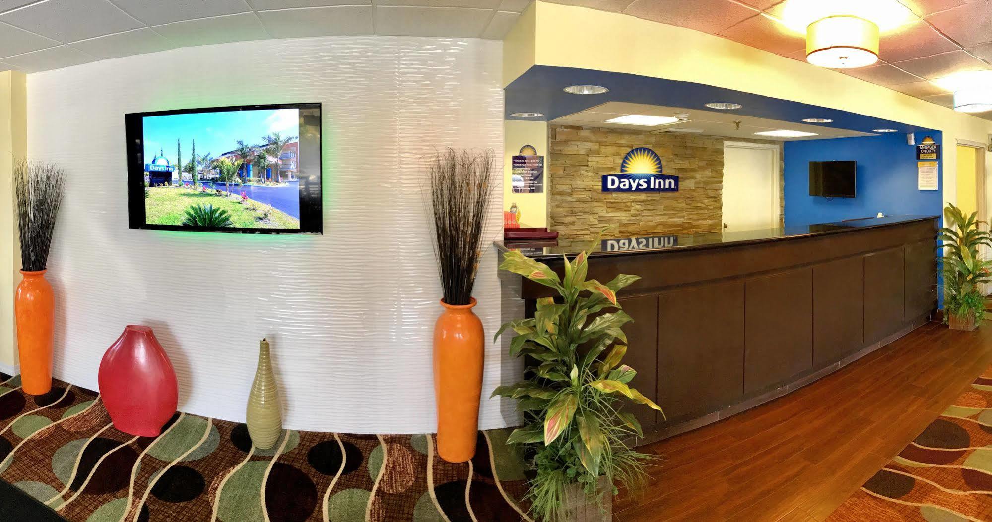 Days Inn By Wyndham Sarasota Bay Luaran gambar