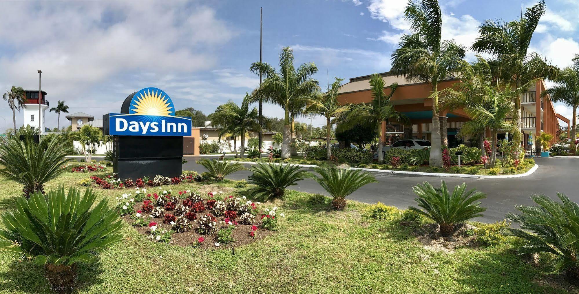 Days Inn By Wyndham Sarasota Bay Luaran gambar